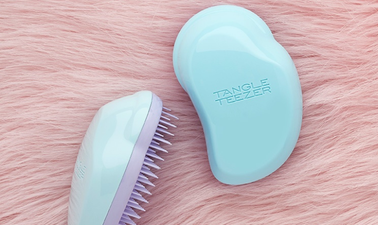 Tangle Teezer just released a special new brush for people with thin hair