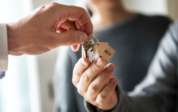 This new TV show is looking for first-time buyers to give advice to