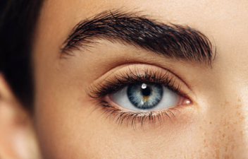 Eyebrow dandruff is a thing and this is how you can get rid of it
