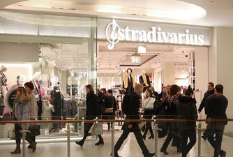 Say hello to the €40 Stradivarius dress you’re going to be seeing everywhere in summer