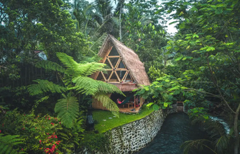 There’s a Bali bamboo Airbnb on the side of a volcano and yeah, we’ll be staying here, cheers