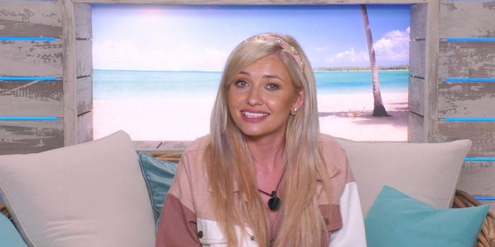amy love island