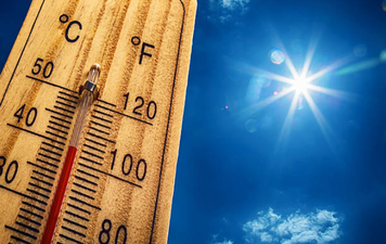 Met Éireann warn to ‘take care’ today as temperatures reach 28 degrees