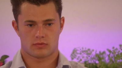 We all knew it would happen… here are the brand NEW Love Island couples