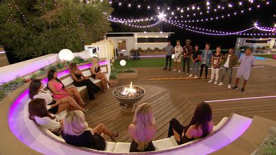 The couple that knows each other best is revealed in tonight’s couples challenge