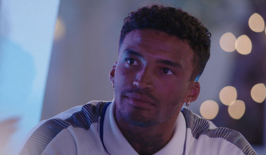 Michael sat under a giant ‘cheat’ sign on Love Island: Aftersun last night and lol
