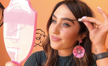Beautiful brows! How to use the Benefitness technique to enhance and define those natural contours
