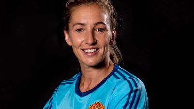 Manchester United praised for support of pregnant goalkeeper