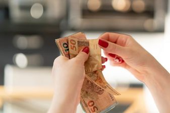Over 30 percent of Irish adults are ‘struggling’ or ‘stretched’ financially