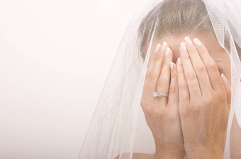 Wedding planner shares how bride ruins €13,000 dress after horrid bathroom accident