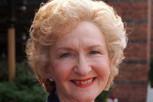 Coronation St: Emily Bishop (Eileen Derbyshire) 1996