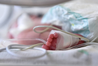 75-year-old woman becomes ‘world’s oldest mother’ after giving birth to 1lb 5oz baby