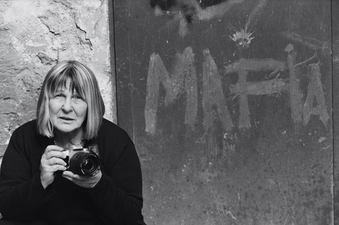 Shooting the Mafia: one woman’s stark, brutal depiction of organised violence