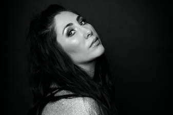 Grammy nominee RuthAnne on how the chronic pain of endometriosis took her to a dark place