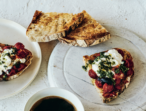 These tomato toasts are the easy brunch recipe that you can make on a January budget