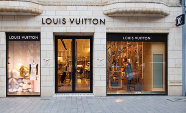 Louis Vuitton to open its first restaurant in Japan next month