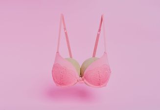 10 struggles that women with big boobs like mine will understand