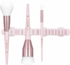 Essence release a new range of cruelty free makeup brushes and we need them