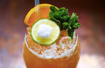 5 of the best Dublin bars to get takeaway cocktails this weekend