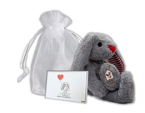 Irish people urged to send a hug to loved ones on National Hugging Day in aid of Ronald McDonald House