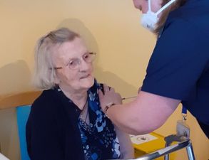 101-year-old woman is first resident to receive both vaccine doses at Cork nursing home