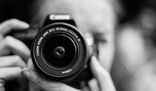 complimentary headshots for women in business