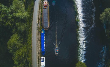 Hero teenager saves mother and daughter from river in Co Carlow