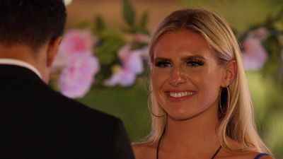 Chloe Burrows has the best reaction to Tanya recoupling on last night’s Love Island