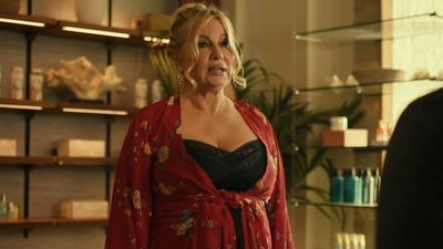 YES! White Lotus is officially getting a season 2