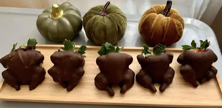 Here is how you can make the viral TikTok chocolate strawberry turkeys