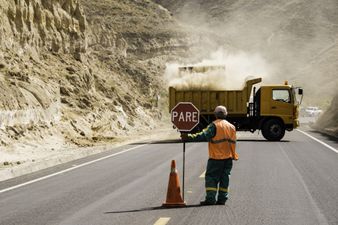 11 people tragically die after huge mudslide sweeps them away