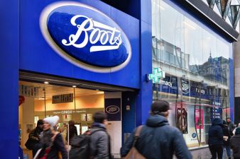 Boots to discontinue all make up wipes containing plastic