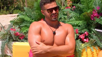 Love Island bombshell George gives his side of Ekin-Su bed scene