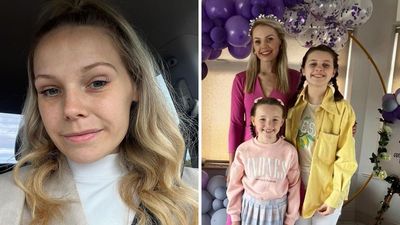 Cervical cancer campaigner Lynsey Bennett dies aged 34