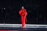 Fans praise Rihanna for not bringing out any guests during Super Bowl halftime show