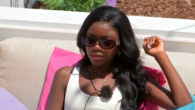 Love Island’s Tanya “rushed to medics” after painful fall