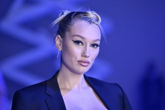 We tried Meredith Duxbury’s foundation technique and well…