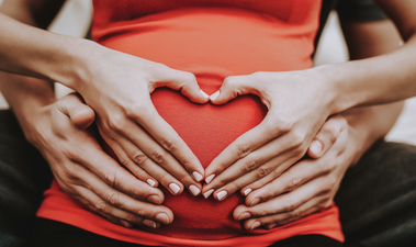 Experts warn climate change is to blame for women going into labour earlier