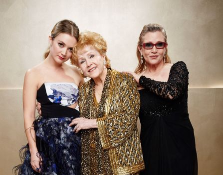 Carrie Fisher's daughter Billie issues stern statement after excluding family from Hollywood ceremony