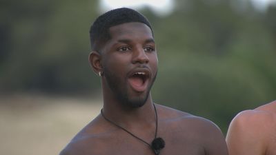 Love Island: Zachariah causes a stir and who pulls Molly for a chat?