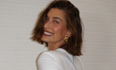 Cinnamon cookie butter hair is the latest trend we’re obsessed with