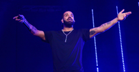 Drake offers to cover fan’s medical bills after spotting heartbreaking sign mid-concert