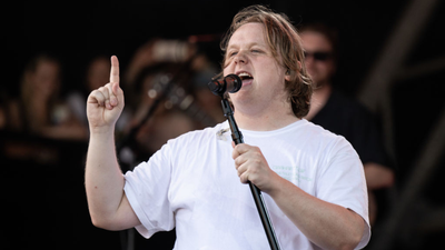 Lewis Capaldi surprises fans with first performance since career break