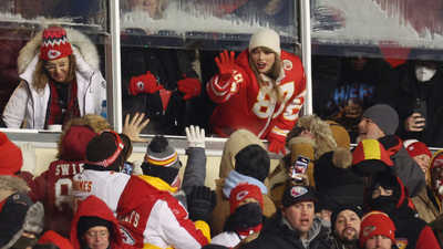 Designer of Taylor Swift’s Chiefs jacket has the most supportive husband