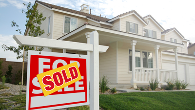 Woman accidentally buys neighbourhood of 85 houses after estate agent mistake