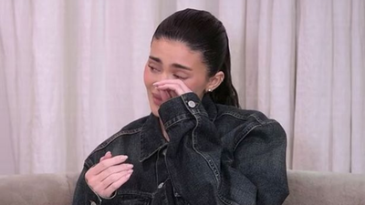 Kylie Jenner breaks down in tears over public’s reaction to her filter-free photos