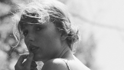 How to achieve the perfect folklore-inspired hairstyle for the Eras Tour