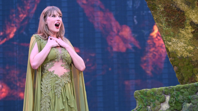 Taylor Swift dancer leaves crowd in stitches with iconic Dublin phrase