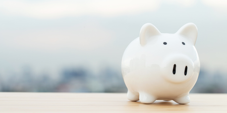 Finance expert explains steps to create successful financial plan for moving out of home