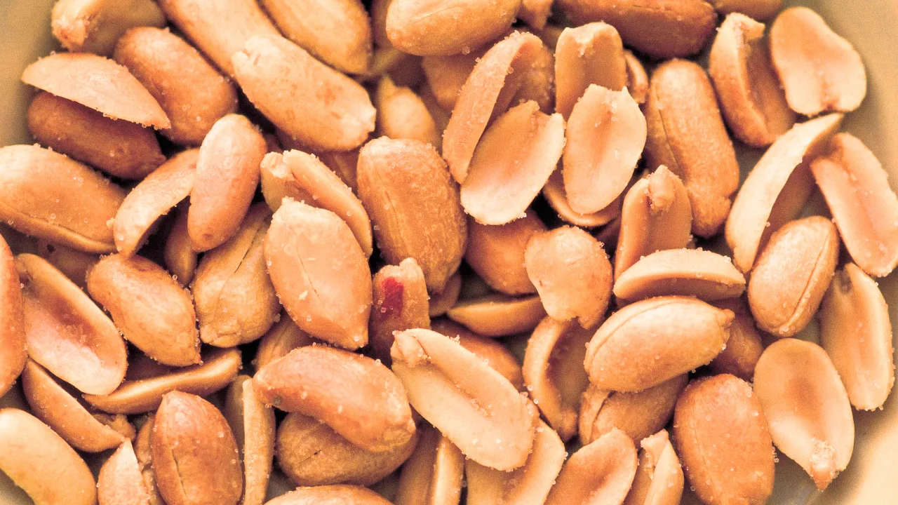 Urgent warning issued for people in Ireland with a peanut allergy